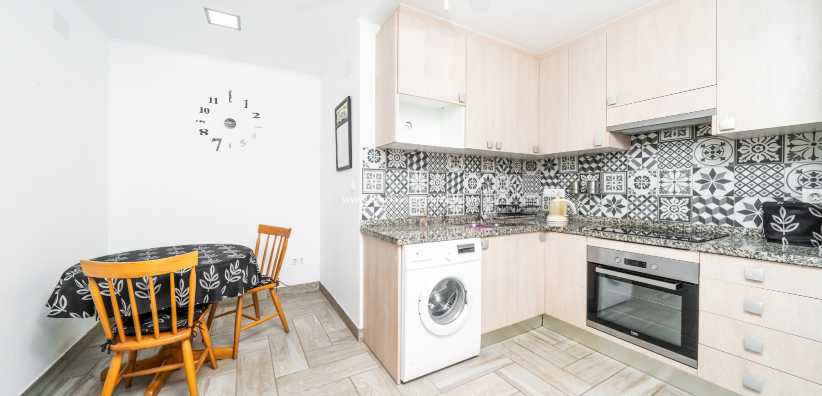 Wederverkoop - Rijhuis - Urb. La Marina