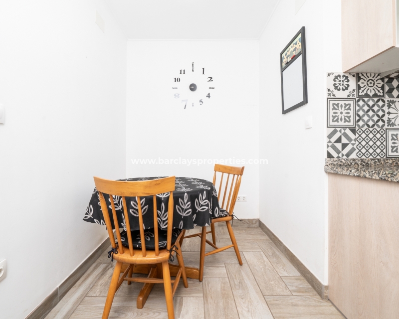 Wederverkoop - Rijhuis - Urb. La Marina