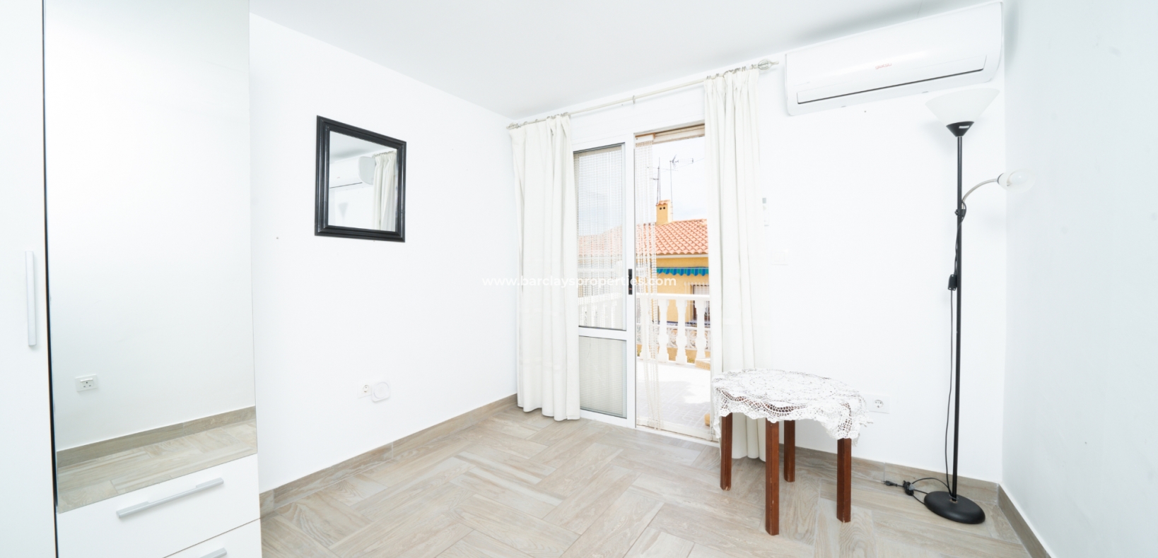 Wederverkoop - Rijhuis - Urb. La Marina