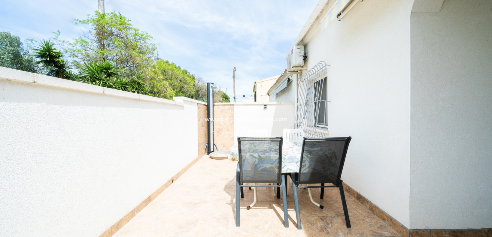 Wederverkoop - Rijhuis - Urb. La Marina