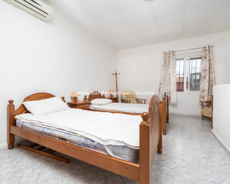 Wederverkoop - Rijhuis - Urb. La Marina