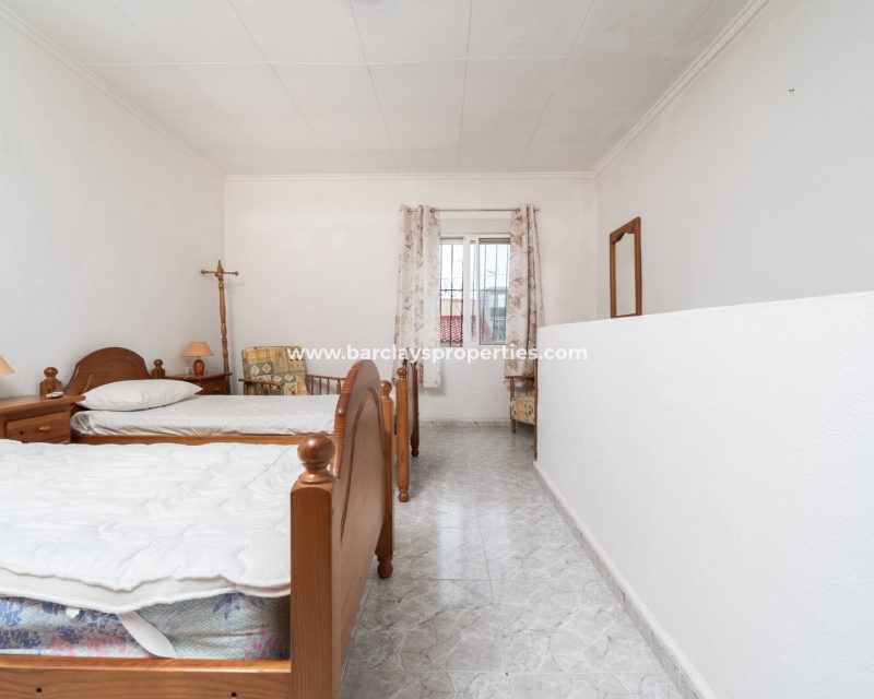 Wederverkoop - Rijhuis - Urb. La Marina