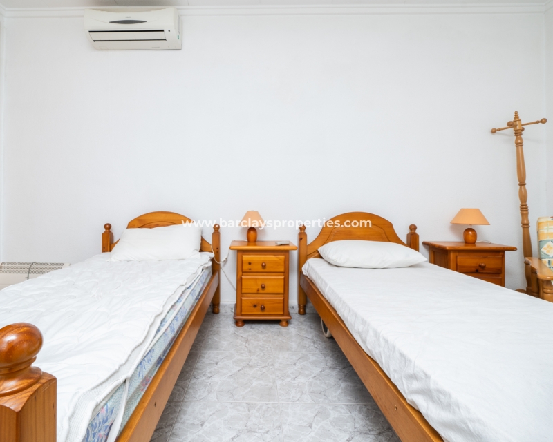 Wederverkoop - Rijhuis - Urb. La Marina