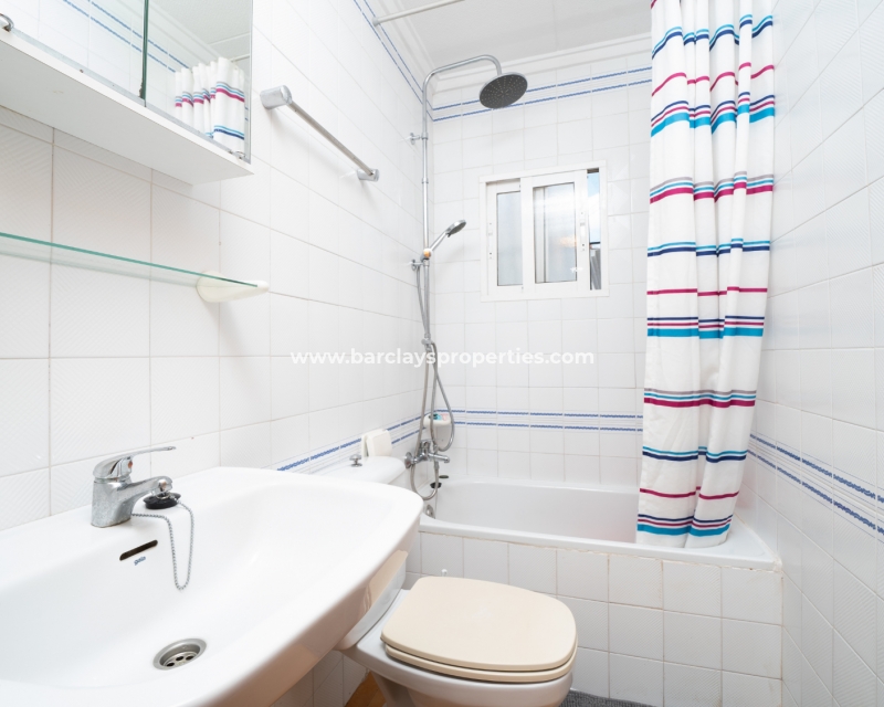 Wederverkoop - Rijhuis - Urb. La Marina