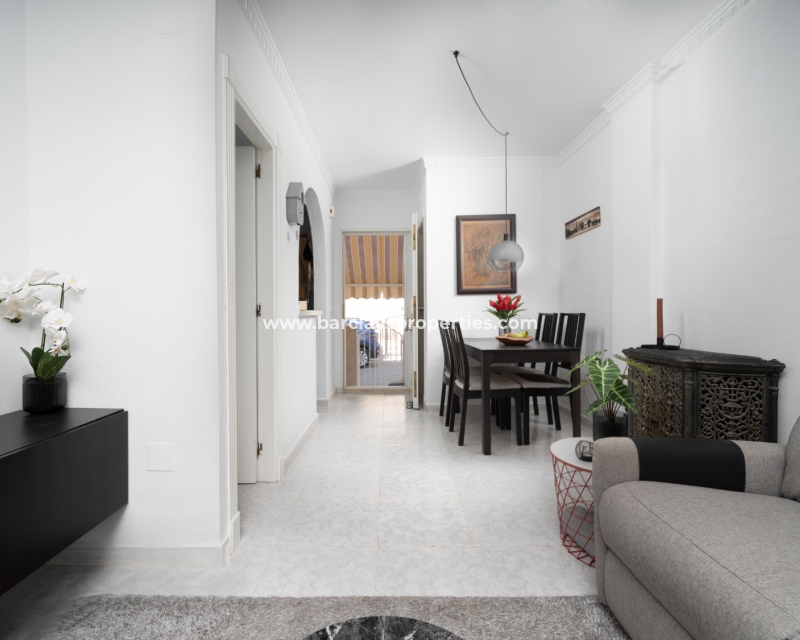 Wederverkoop - Rijhuis - Urb. La Marina