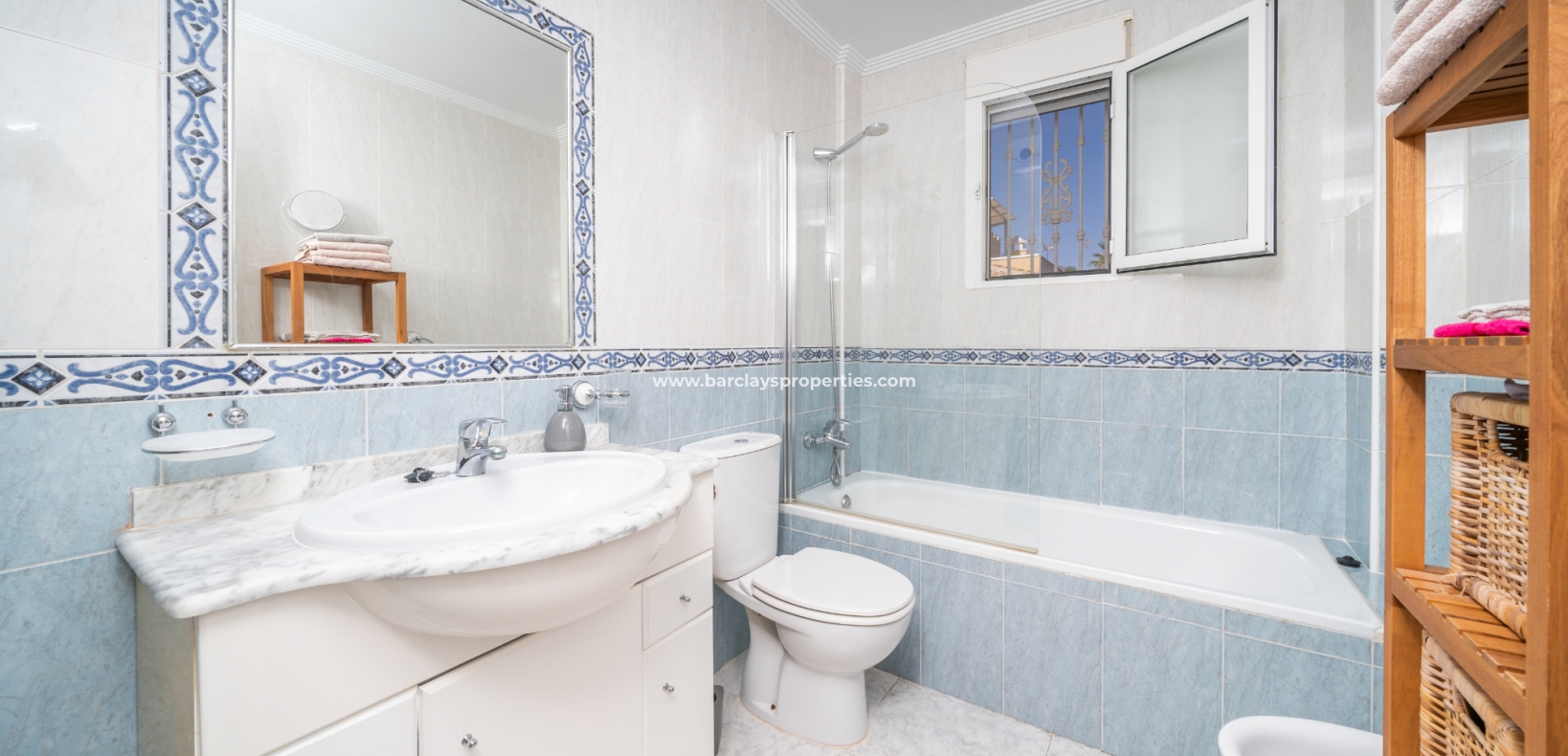 Wederverkoop - Rijhuis - Urb. La Marina