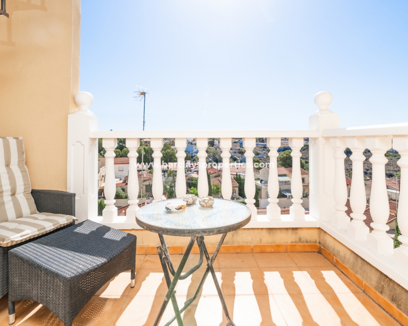 Wederverkoop - Rijhuis - Urb. La Marina