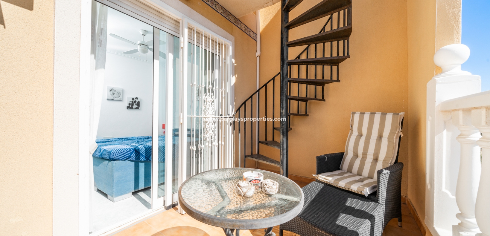 Wederverkoop - Rijhuis - Urb. La Marina