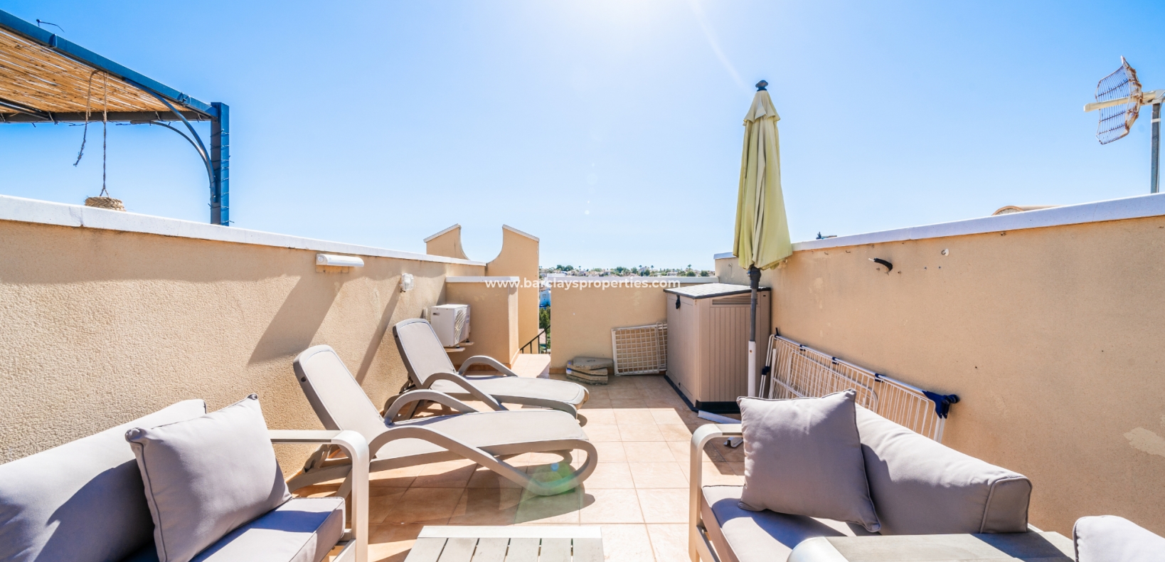 Wederverkoop - Rijhuis - Urb. La Marina