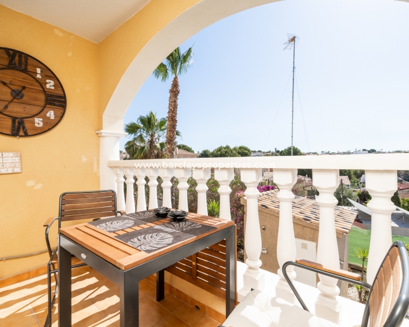 Wederverkoop - Rijhuis - Urb. La Marina