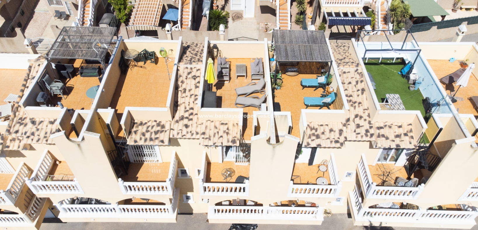 Wederverkoop - Rijhuis - Urb. La Marina