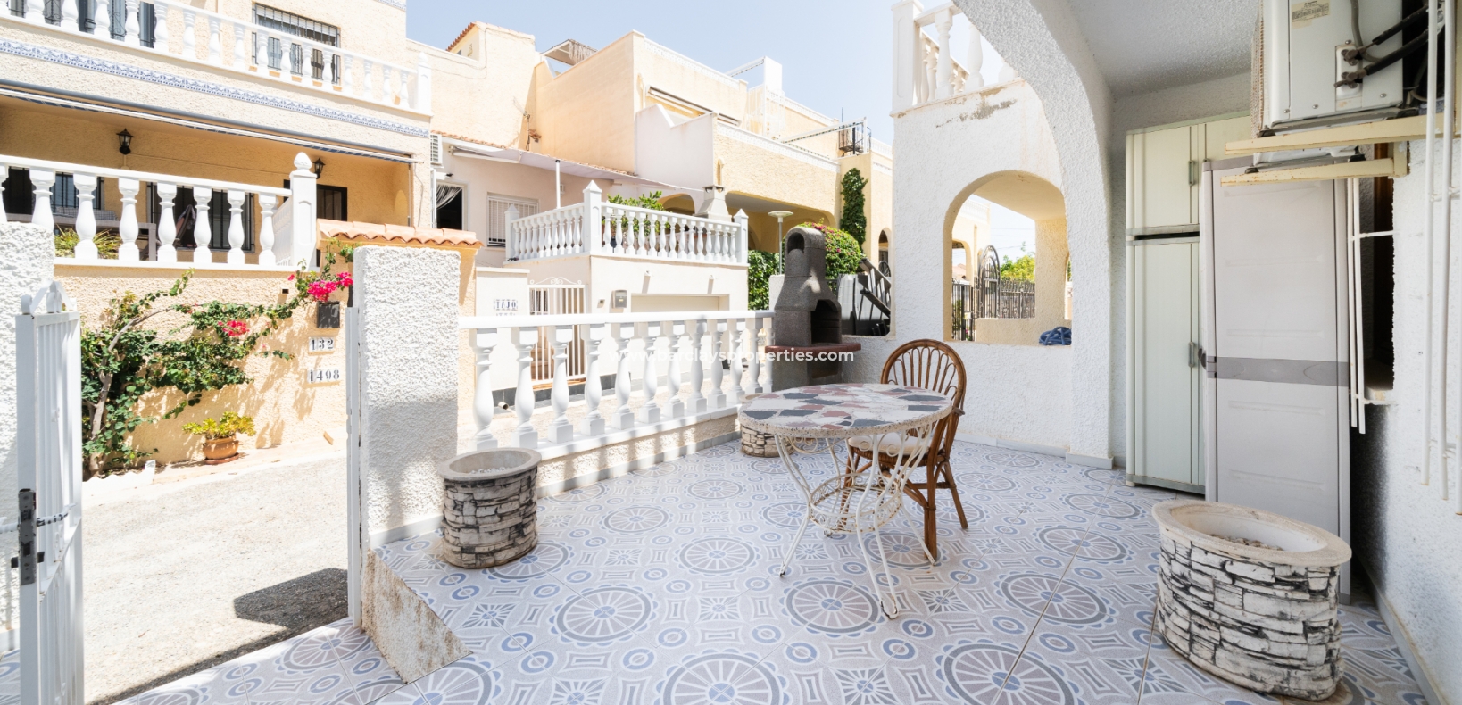 Wederverkoop - Rijhuis - Urb. La Marina