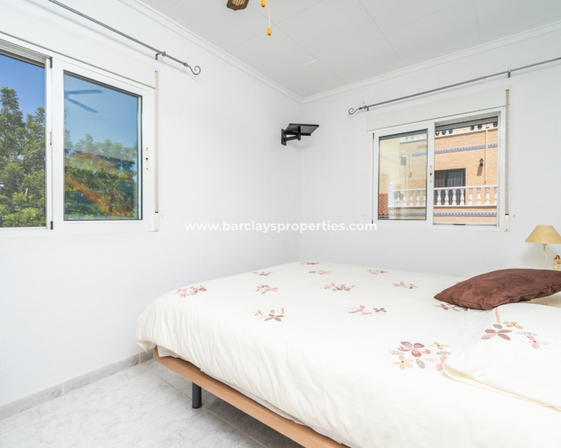 Wederverkoop - Rijhuis - Urb. La Marina