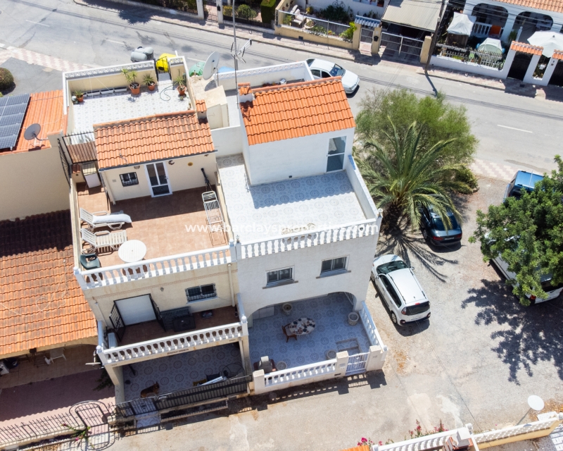 Wederverkoop - Rijhuis - Urb. La Marina