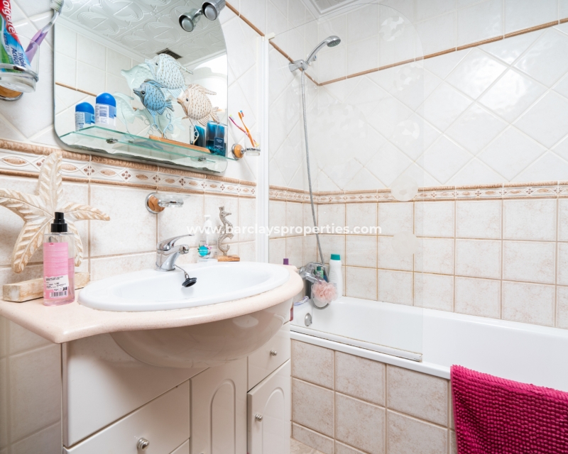 Wederverkoop - Rijhuis - Urb. La Marina