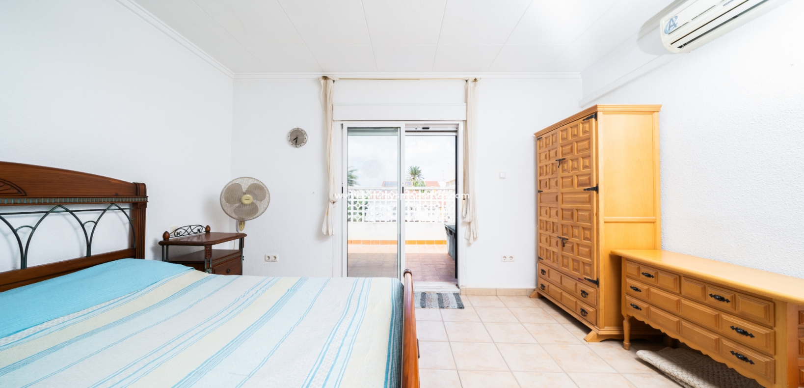 Wederverkoop - Rijhuis - Urb. La Marina