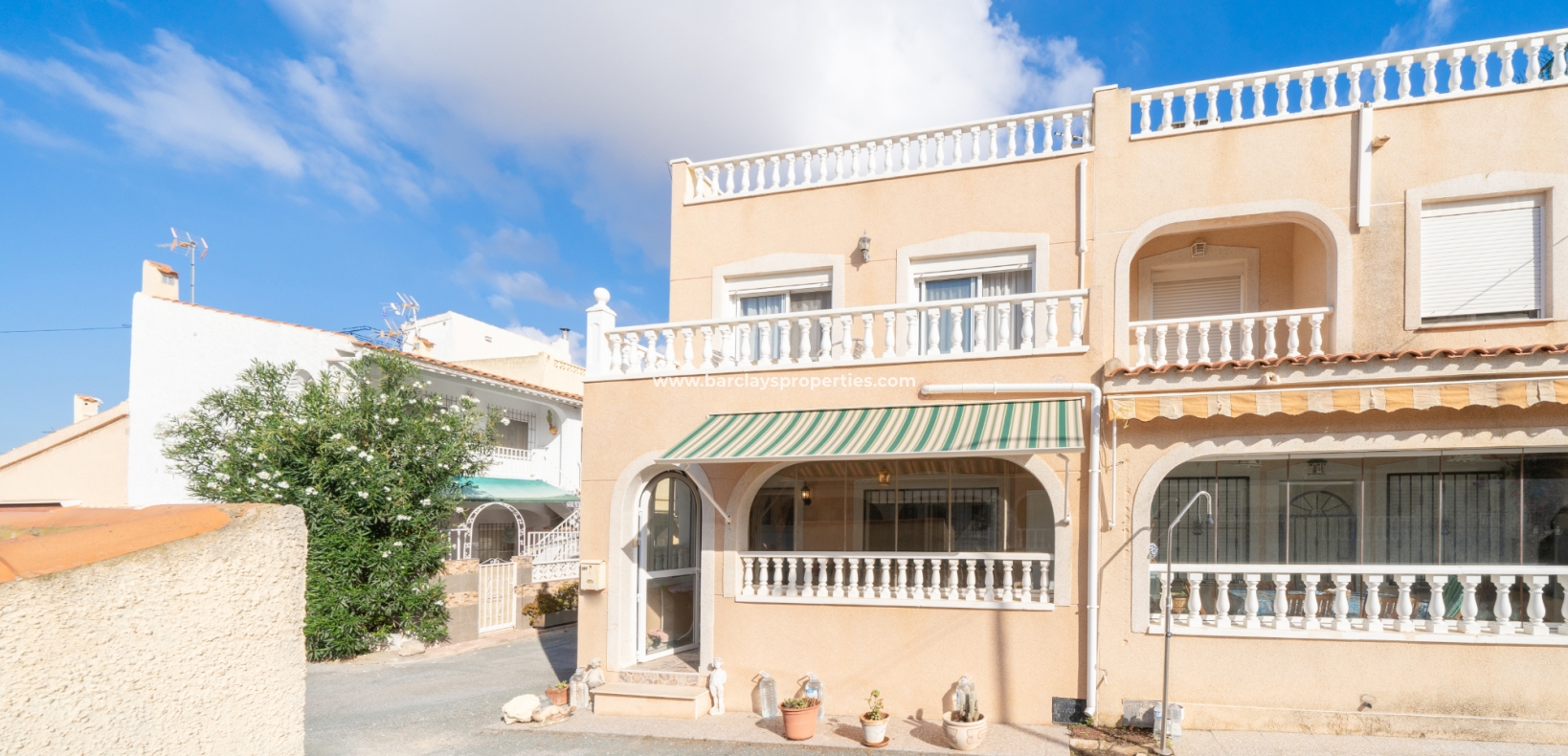 Wederverkoop - Rijhuis - Urb. La Marina