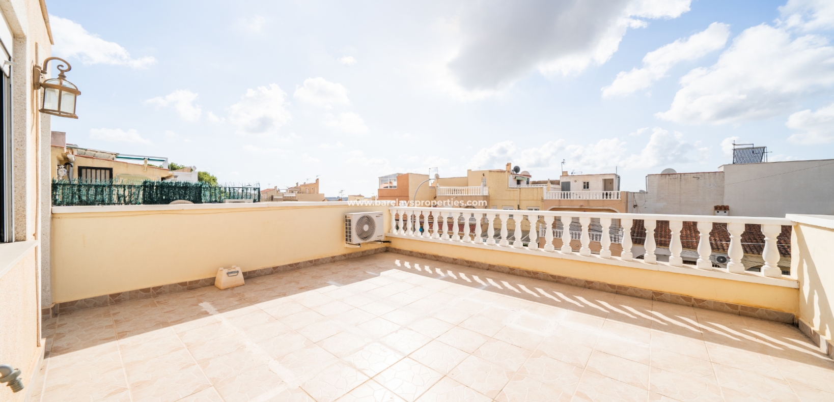 Wederverkoop - Rijhuis - Urb. La Marina