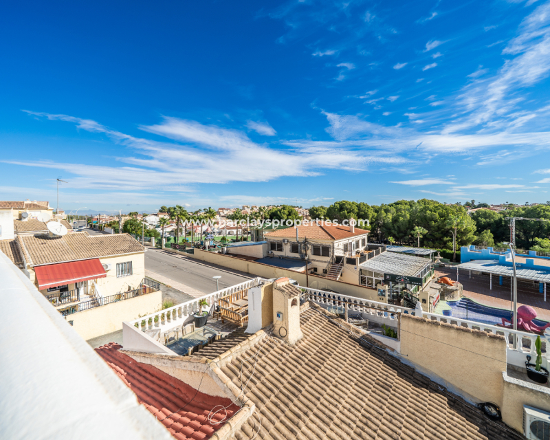 Wederverkoop - Rijhuis - Urb. La Marina
