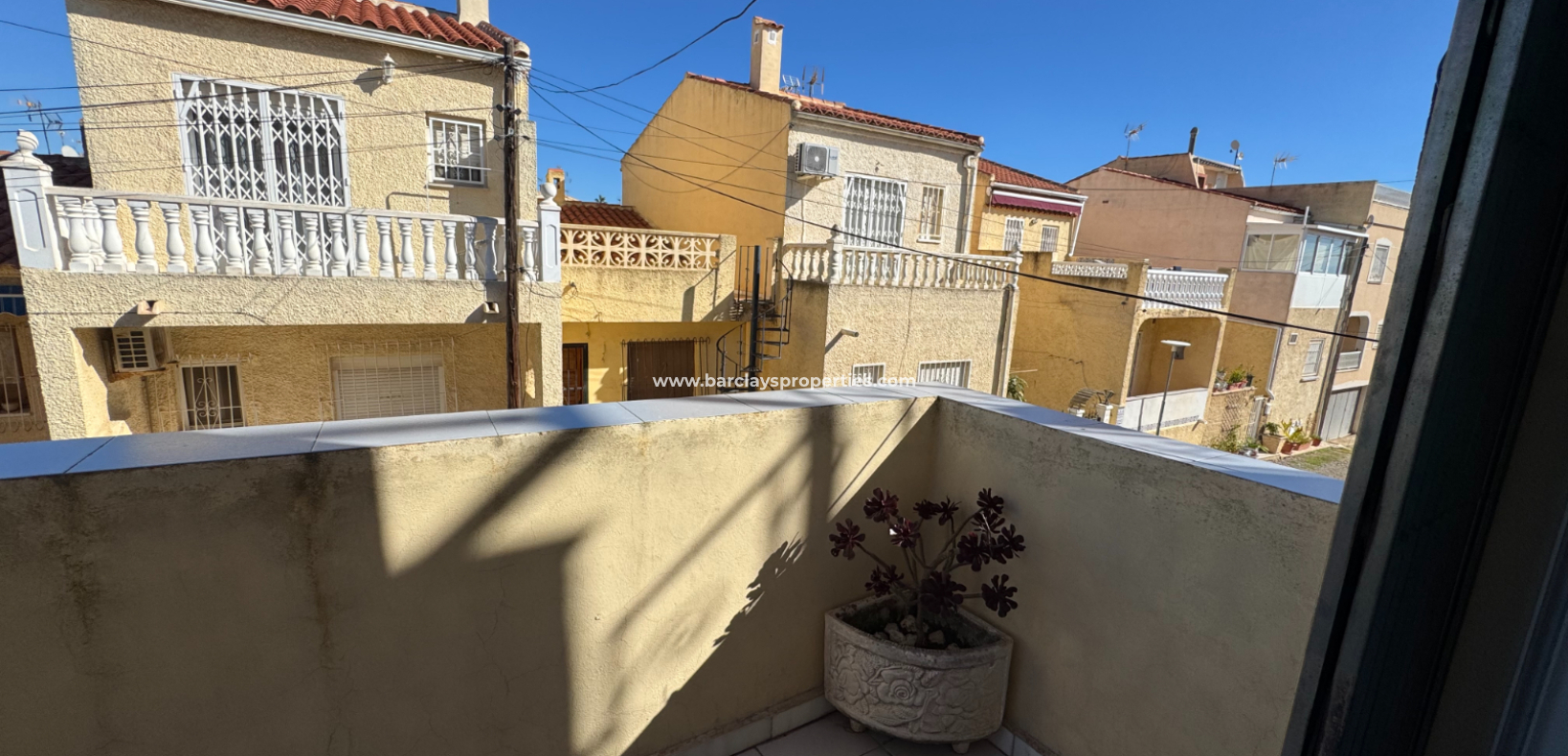 Wederverkoop - Rijhuis - Urb. La Marina