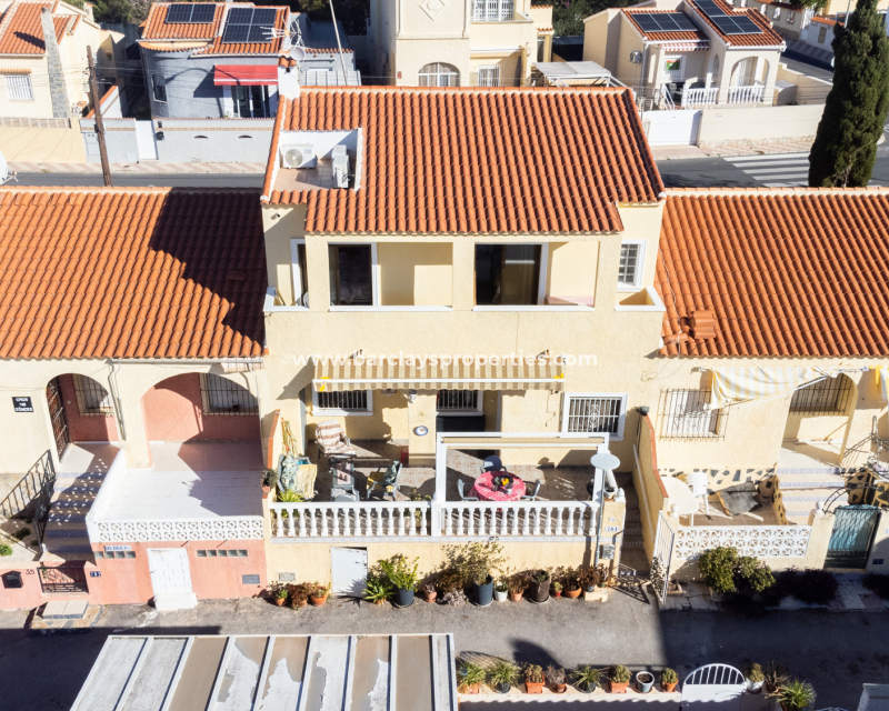 Wederverkoop - Rijhuis - Urb. La Marina