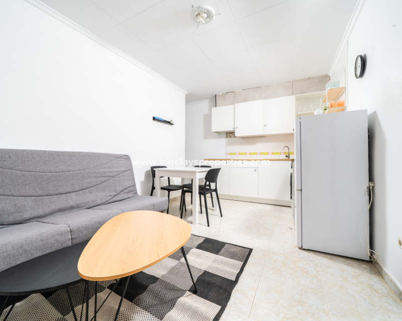 Wederverkoop - Rijhuis - Urb. La Marina