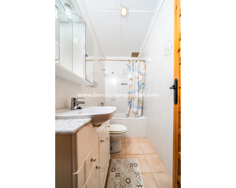 Wederverkoop - Rijhuis - Urb. La Marina