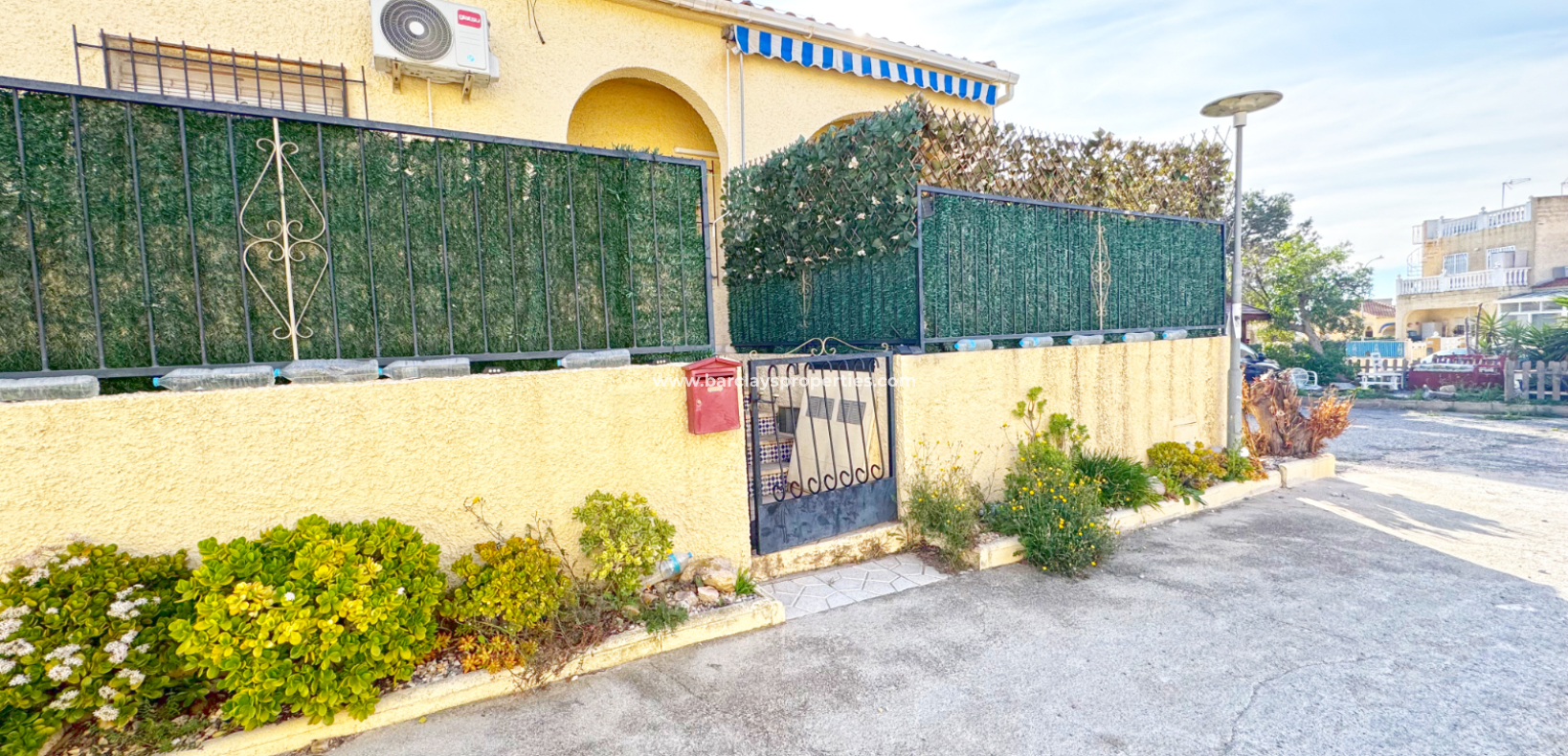 Wederverkoop - Rijhuis - Urb. La Marina