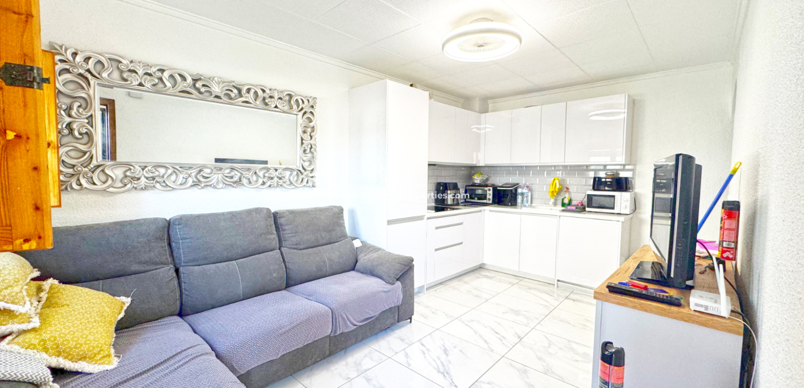 Wederverkoop - Rijhuis - Urb. La Marina