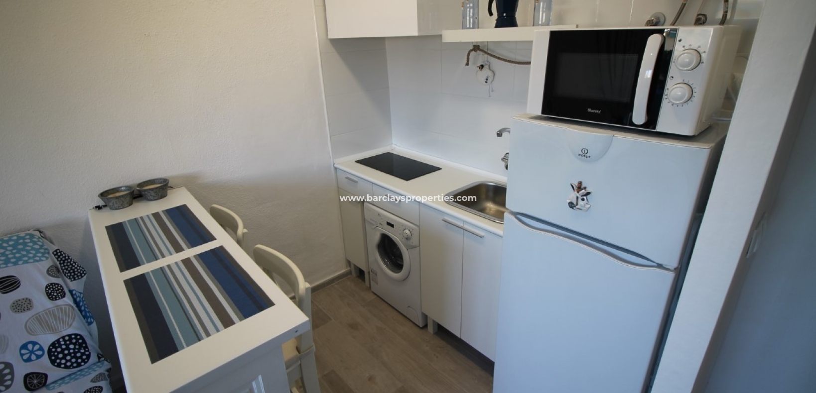 Wederverkoop - Rijhuis - Urb. La Marina