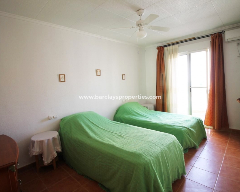 Wederverkoop - Rijhuis - Urb. La Marina