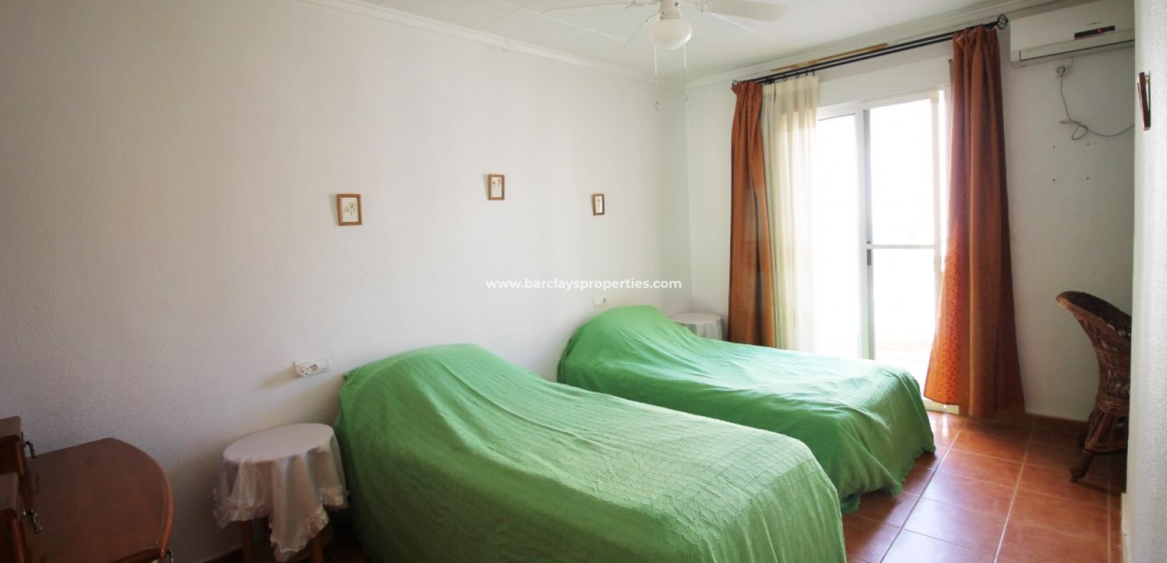 Wederverkoop - Rijhuis - Urb. La Marina