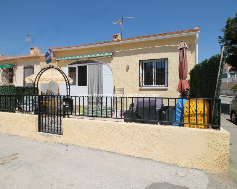 Wederverkoop - Rijhuis - Urb. La Marina