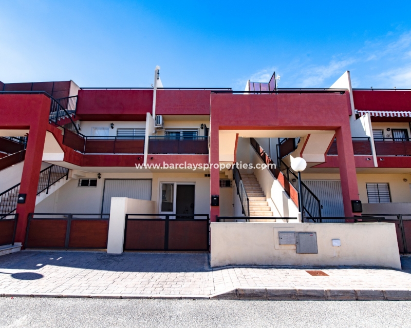 Wederverkoop - Rijhuis - Urb. La Marina