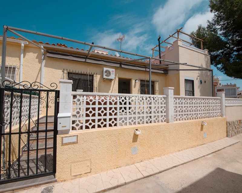 Wederverkoop - Rijhuis - Urb. La Marina