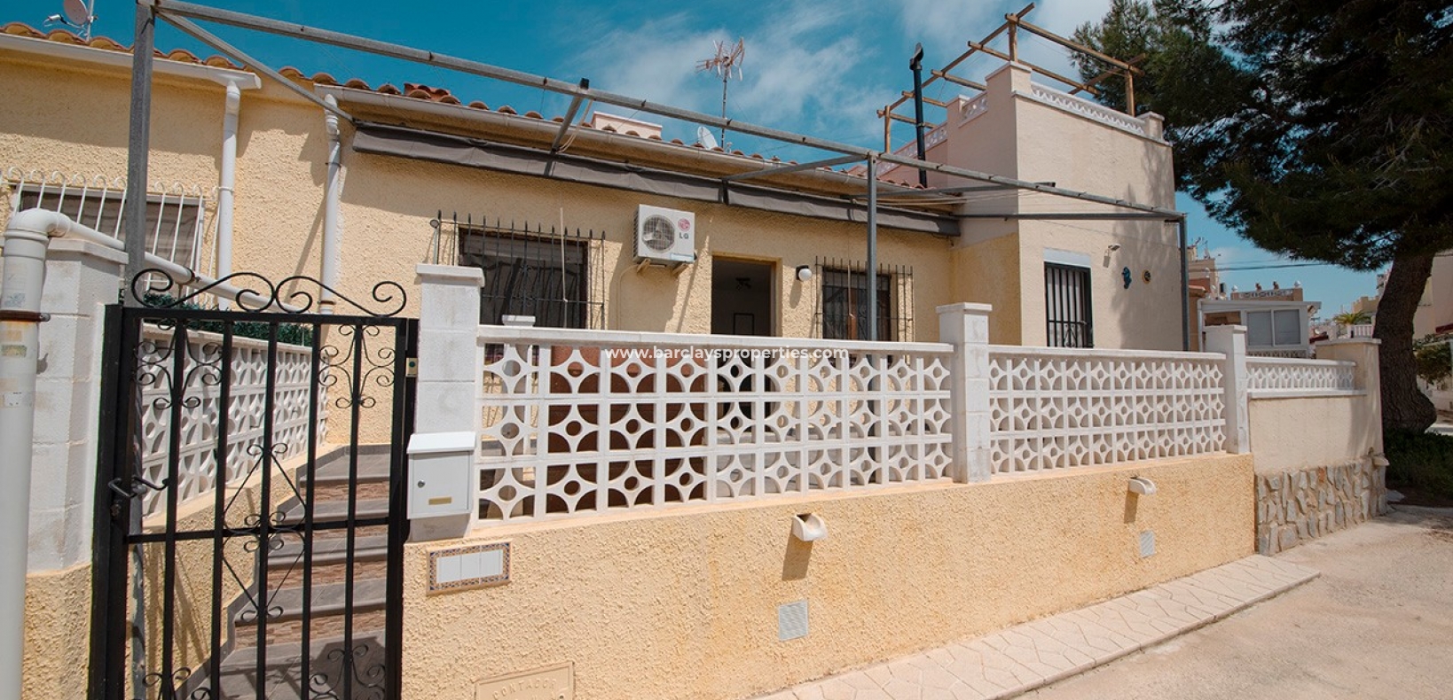 Wederverkoop - Rijhuis - Urb. La Marina