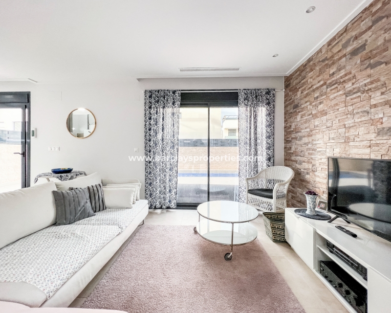 Wederverkoop -  Twee Onder Een Kap - Benijofar