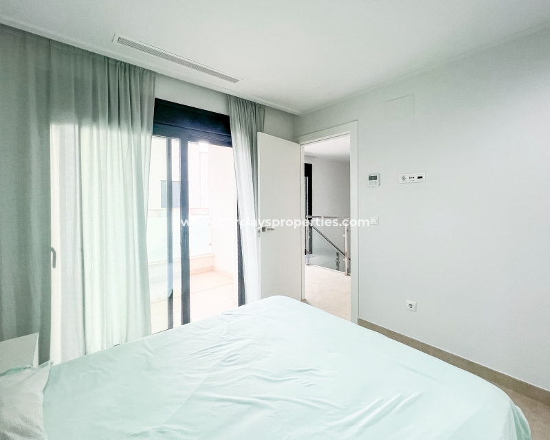 Wederverkoop -  Twee Onder Een Kap - Benijofar