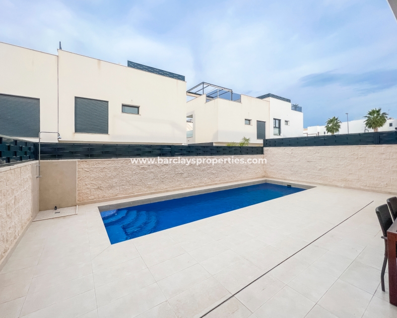 Wederverkoop -  Twee Onder Een Kap - Benijofar