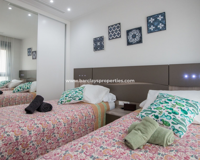 Wederverkoop -  Twee Onder Een Kap - Benijofar