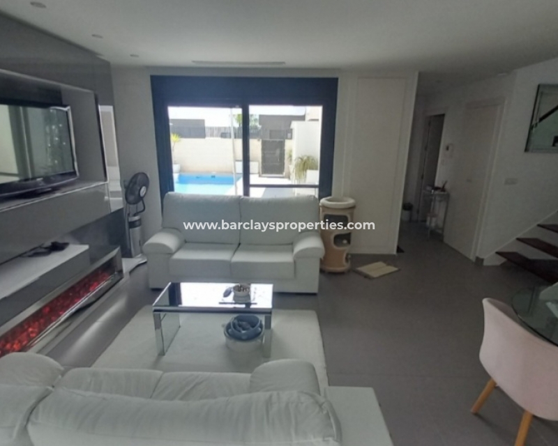 Wederverkoop -  Twee Onder Een Kap - Rojales