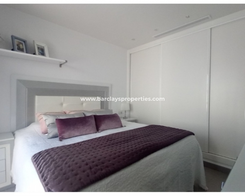 Wederverkoop -  Twee Onder Een Kap - Rojales