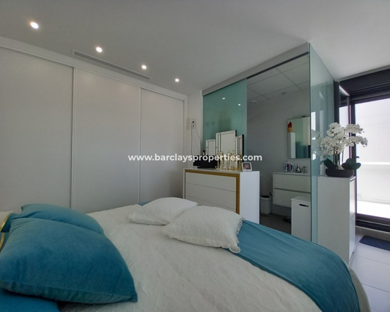 Wederverkoop -  Twee Onder Een Kap - Rojales