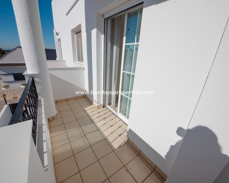 Wederverkoop -  Twee Onder Een Kap - Urb. El Oasis - La Marina