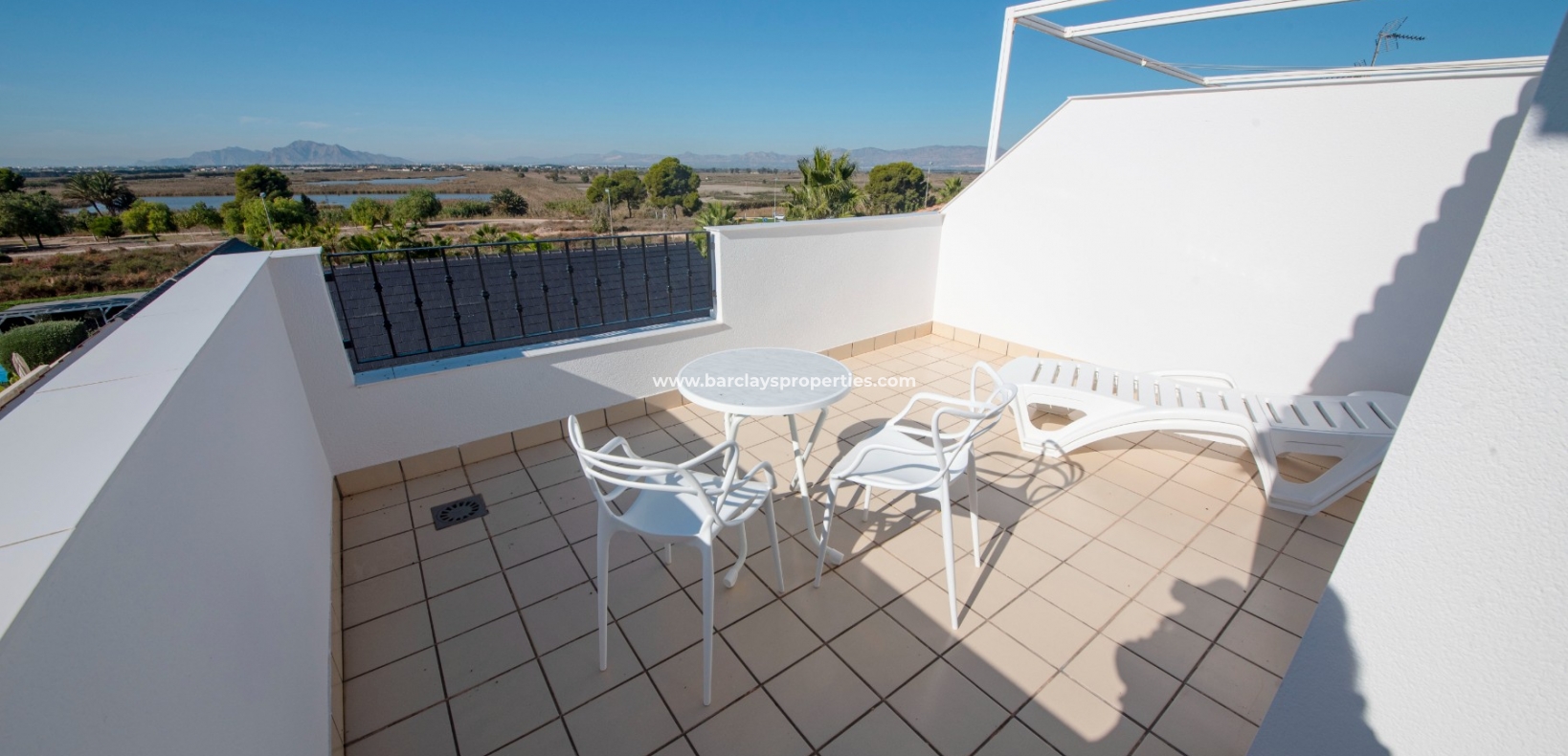 Wederverkoop -  Twee Onder Een Kap - Urb. El Oasis - La Marina