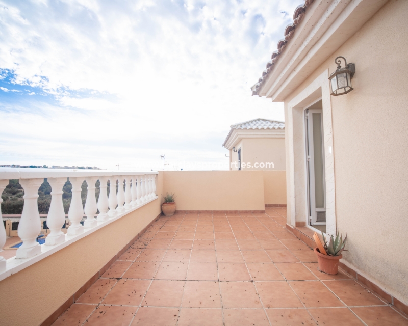 Wederverkoop -  Twee Onder Een Kap - Urb. El Oasis - La Marina