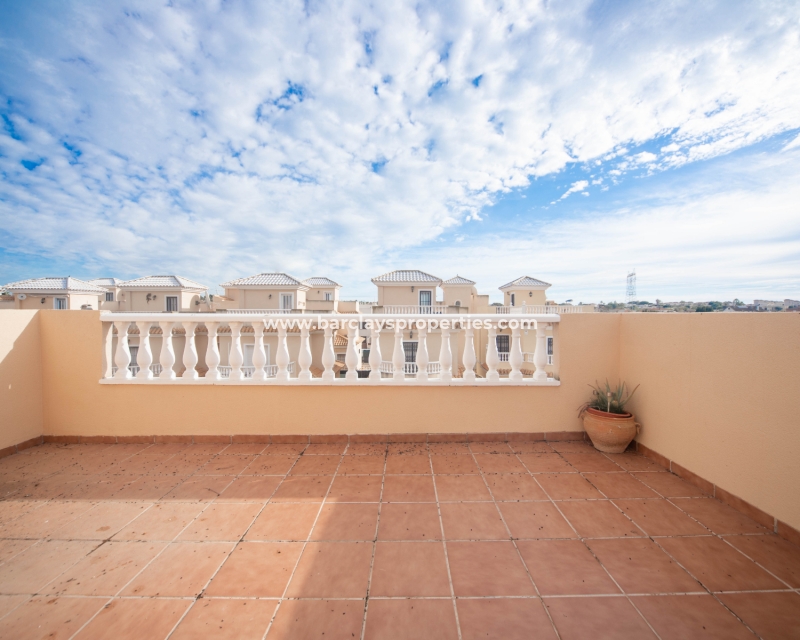 Wederverkoop -  Twee Onder Een Kap - Urb. El Oasis - La Marina