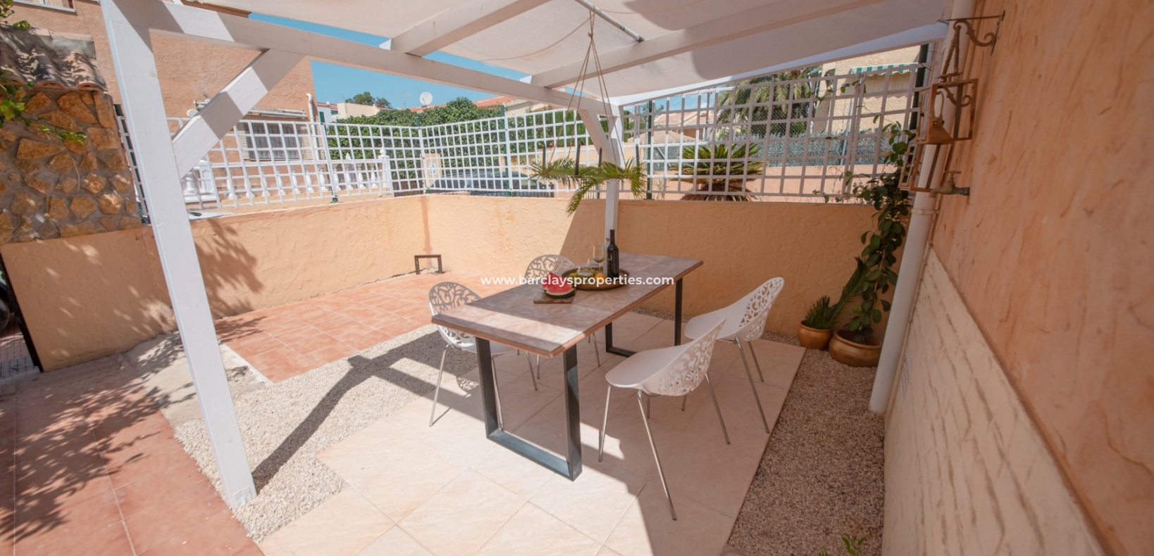 Wederverkoop -  Twee Onder Een Kap - Urb. La Marina