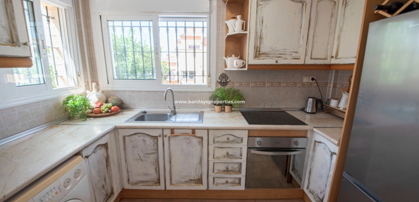 Wederverkoop -  Twee Onder Een Kap - Urb. La Marina