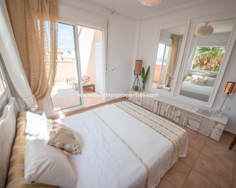 Wederverkoop -  Twee Onder Een Kap - Urb. La Marina